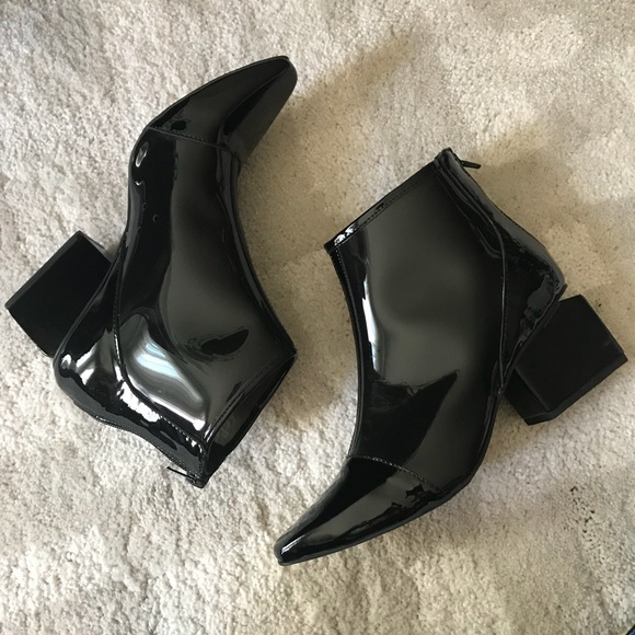 Jeffrey Campbell Shoes - ✨NEW✨ Jeffrey Campbell Vincula Vinyl Black Booties